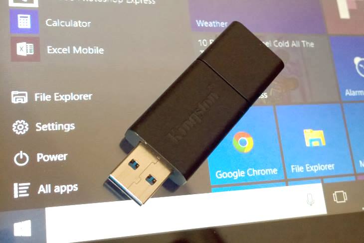 Install-Windows-10-Using-USB-Flash-Drive-How-To-Guide