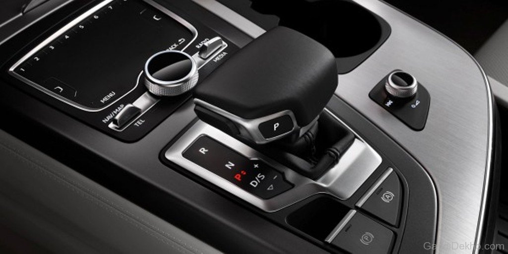 Auto-Gear-Of-Audi-Q7-Facelift-CD123